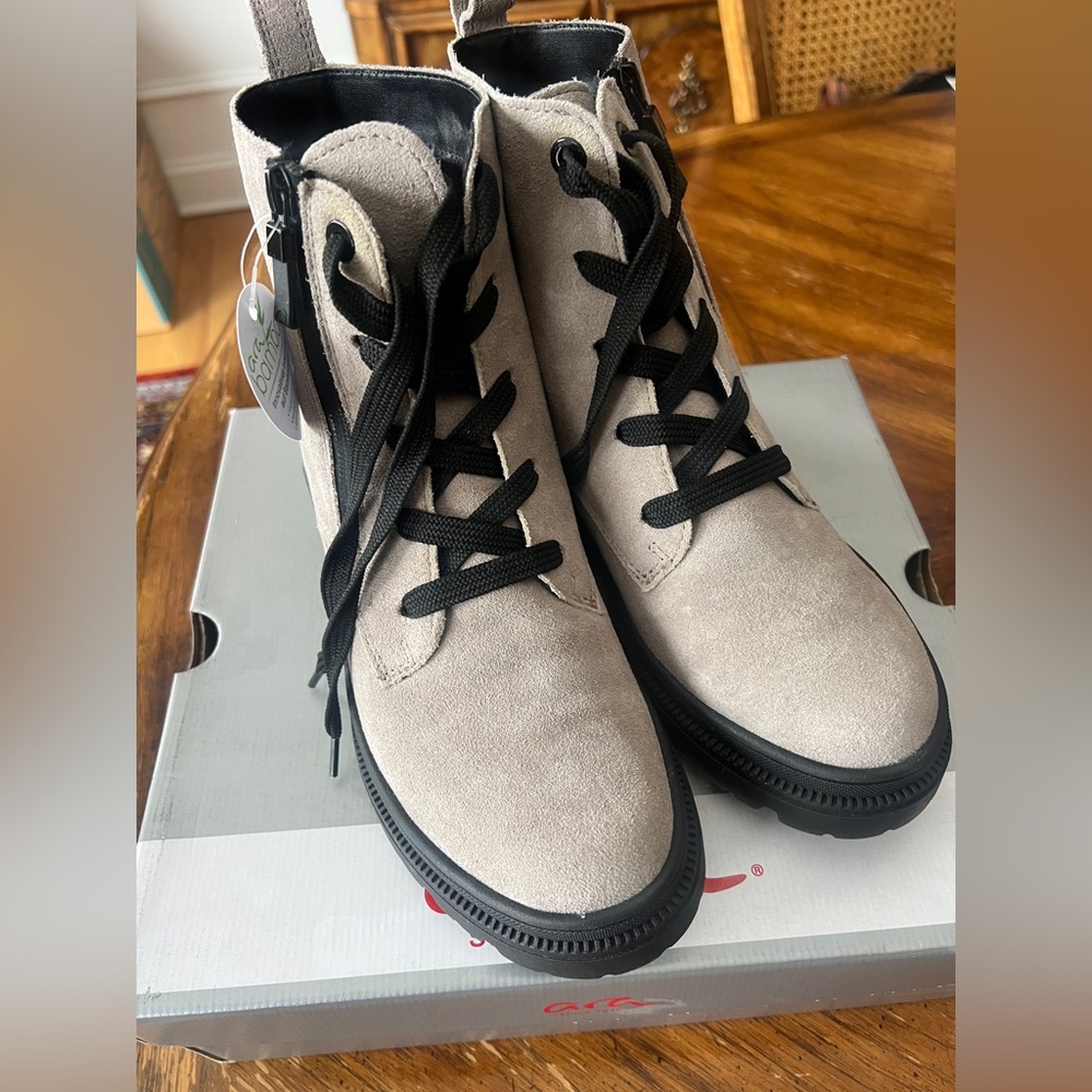 Ara NIB made in Portugal Suede Debbie II  Lace-Up Boots; sz 8.5